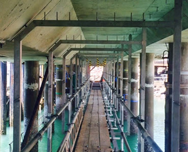 Stainless Steel walkway mounted under wharf